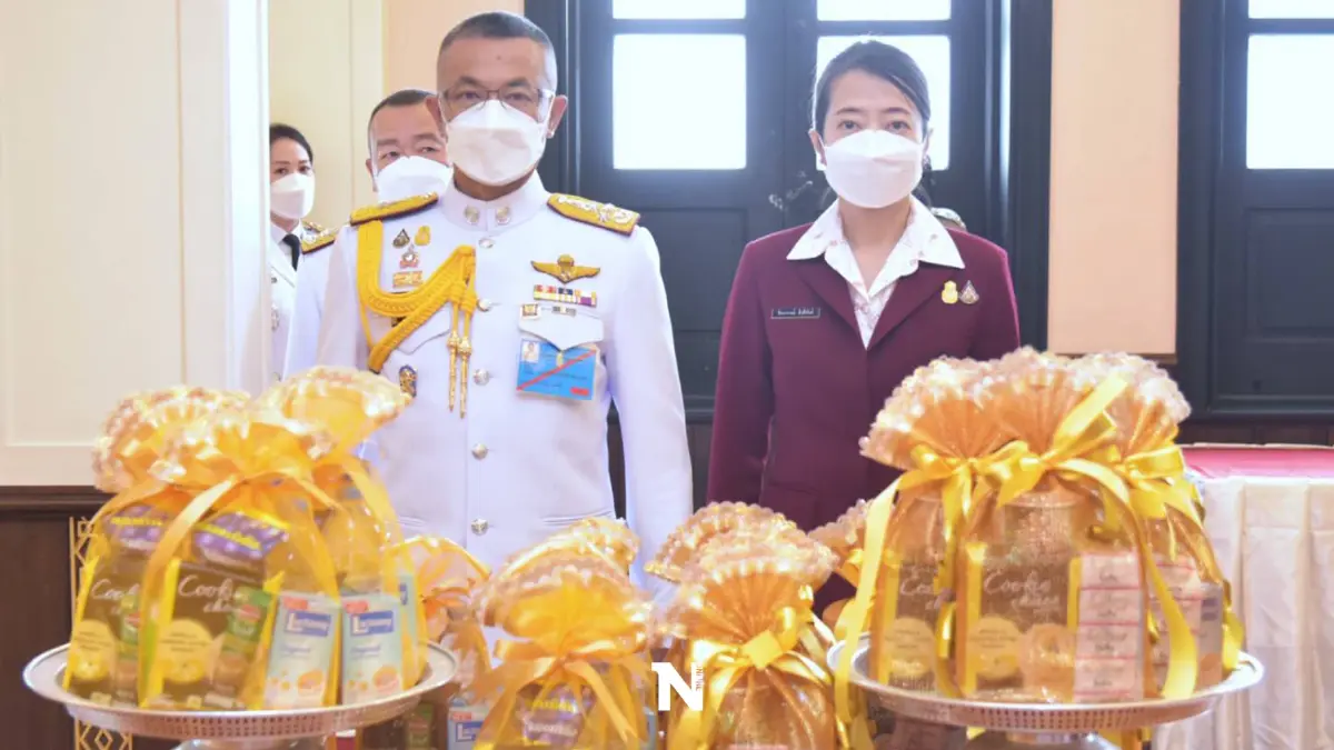 "สุวัฒน์ แจ้งยอดสุข" นำถวายพระพรชัยมงคลในหลวง 70 พรรษา