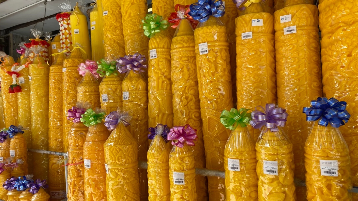 ร้านขายสังฆทานเชียงใหม่คึกคัก ประชาชนเริ่มออกมาทำบุญเข้าพรรษา