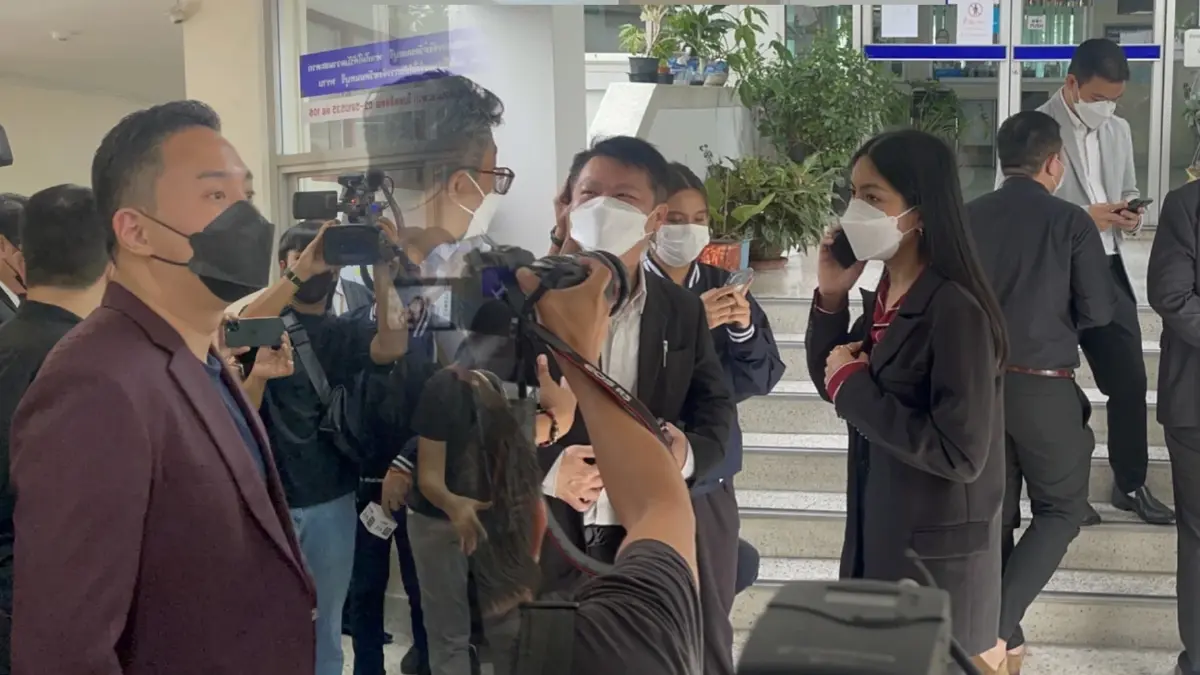 “ทนายแซน” จ่อฟ้องกลับ “คดีแตงโม” 2 คน ปมฟ้องเท็จให้รับโทษประหารชีวิต “ทนายแซน” จ่อฟ้องกลับ “คดีแตงโม” 2 คน ปมฟ้องเท็จให้รับโทษประหารชีวิต