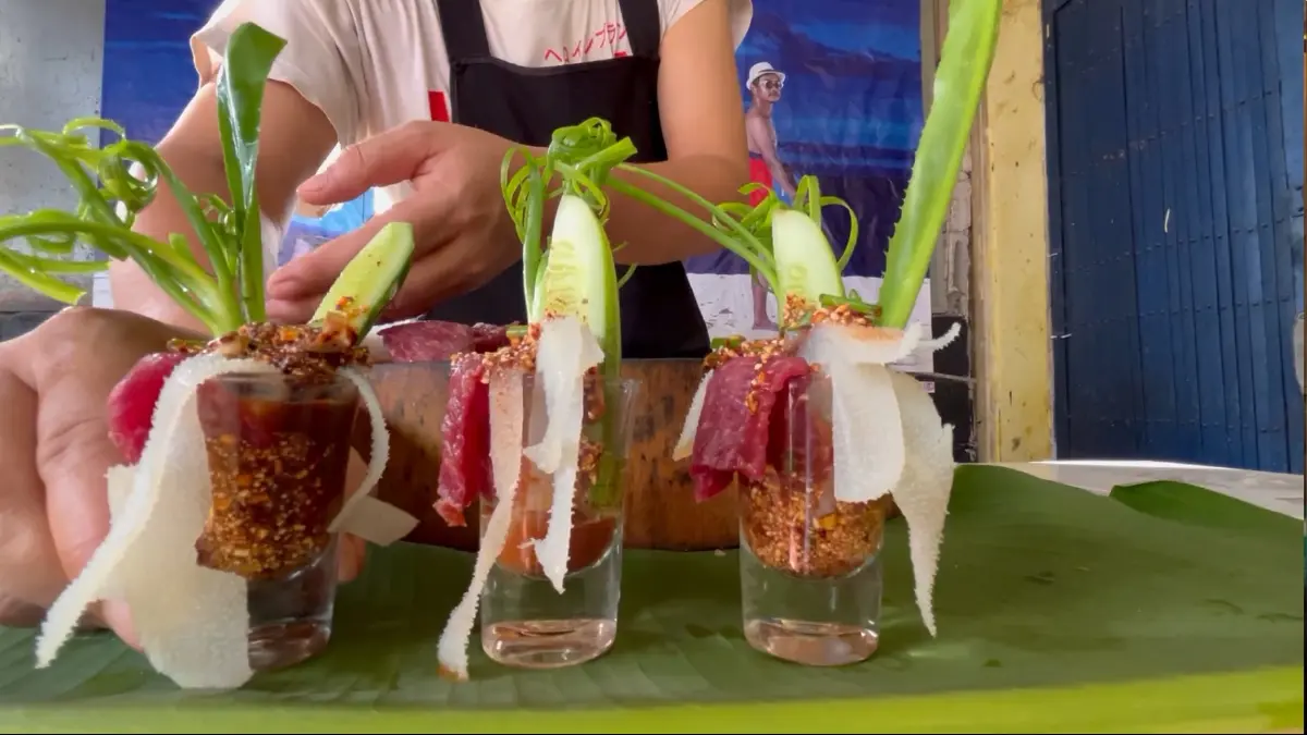 เปิดเมนูชวนแซ่บ “จุ๊ช๊อต”ราคาช๊อตละ 40 บาท สร้างจุดขายให้อาหารอีสาน