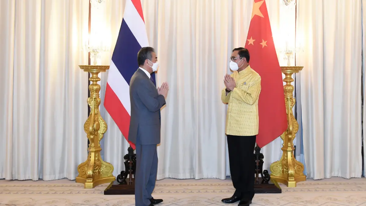 บิ๊กตู่ ต้อนรับ รมว.ต่างประเทศจีน พร้อมโชว์พูดจีน ร่วมแรงใจเป็นหนึ่งเดียว
