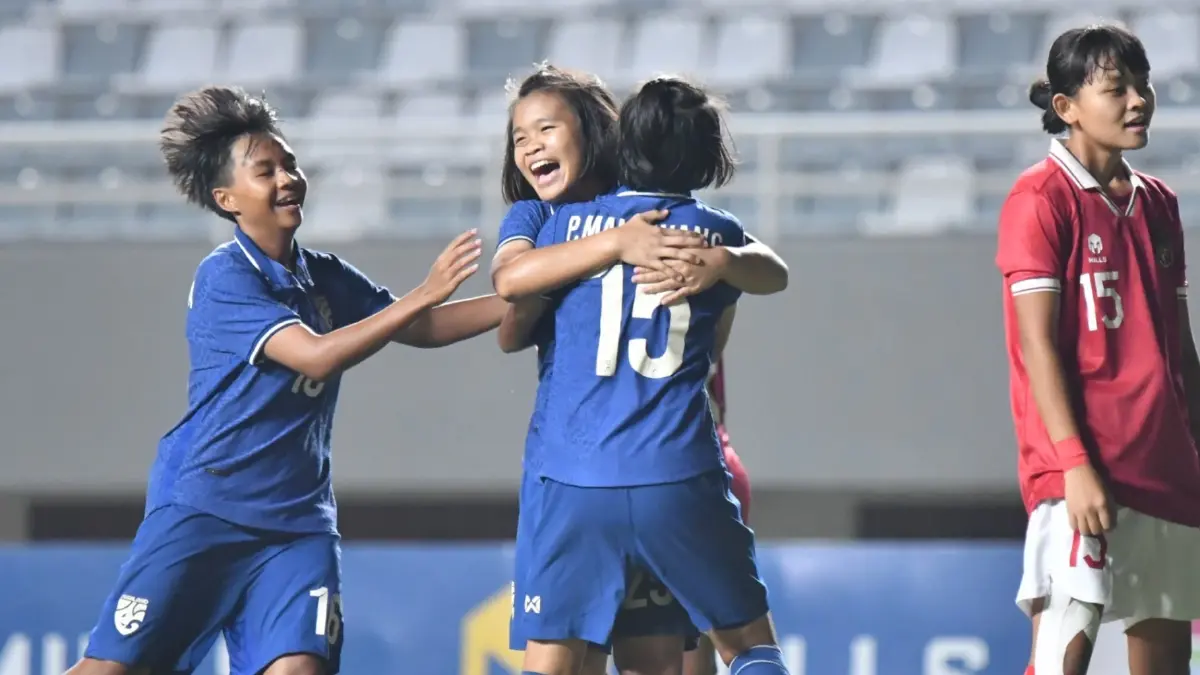 ฟุตบอลหญิง U18 ถล่ม อินโดนีเซีย 3-0 ลิ่วน็อกเอาต์ชิงแชมป์อาเซียน ฟุตบอลหญิง U18 ถล่ม อินโดนีเซีย 3-0 ลิ่วน็อกเอาต์ชิงแชมป์อาเซียน