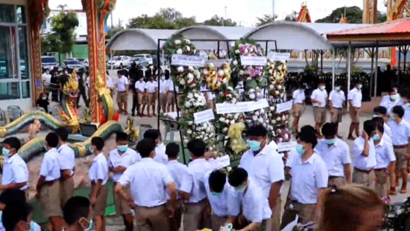 เผาแล้ว น้องกาย ม.6 รร.ดังโคราช หน่วยงานที่เกี่ยวข้องเร่งหาทางล้อมคอก เผาแล้ว น้องกาย ม.6 รร.ดังโคราช หน่วยงานที่เกี่ยวข้องเร่งหาทางล้อมคอก