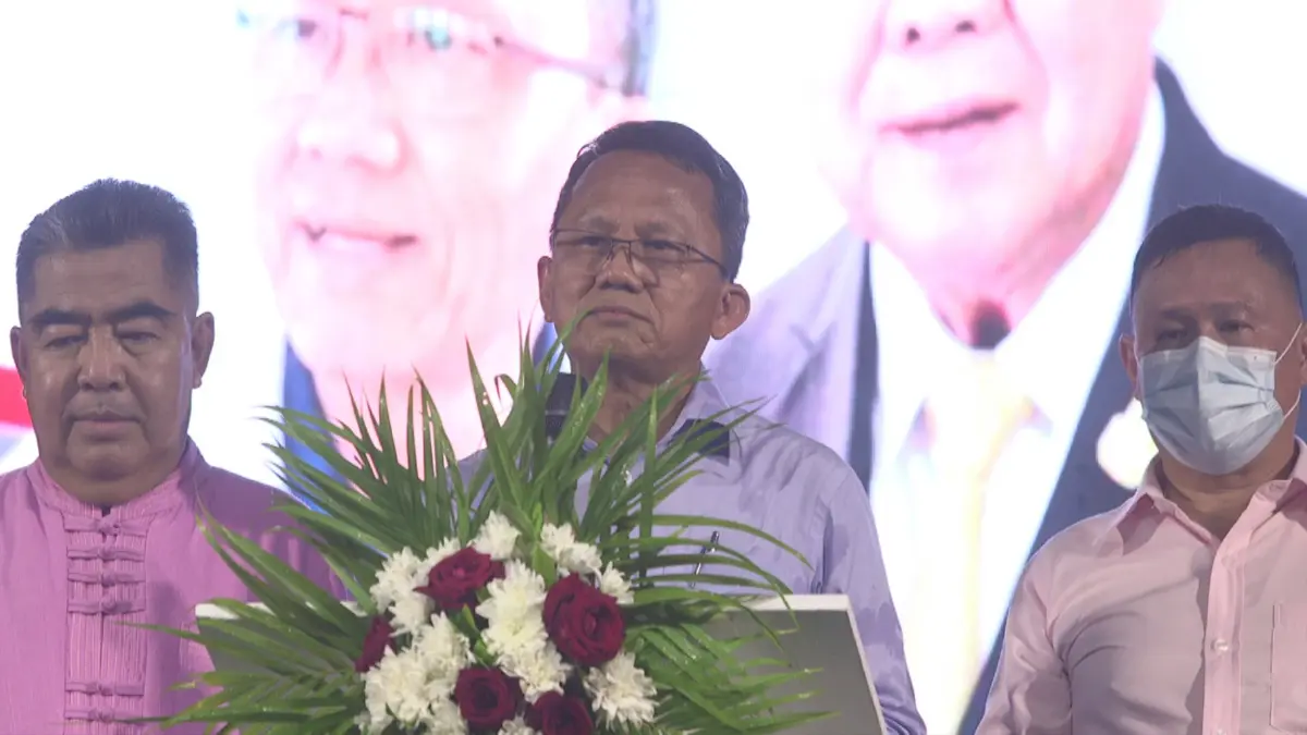 สมศักดิ์-อนุชา ลุยพิจิตร หลังภท.เปิดตัว ขายนโยบายหนุนเลี้ยงโคมัดใจชาวบ้าน