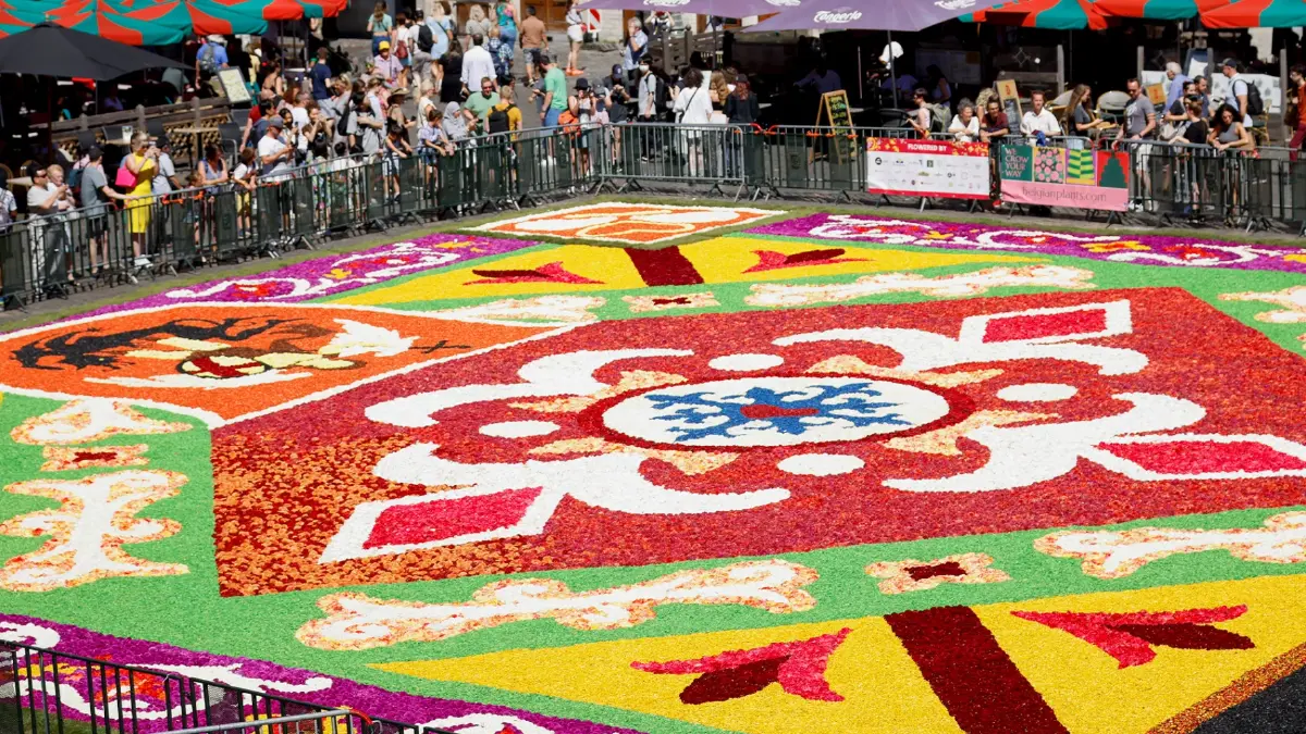 ประมวลภาพเทศกาล "พรมดอกไม้" ในเบลเยียม งดงามเหนือคำบรรยาย ประมวลภาพเทศกาล "พรมดอกไม้" ในเบลเยียม งดงามเหนือคำบรรยาย