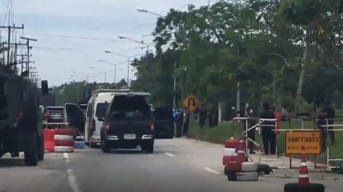 คนร้ายลอบซุกระเบิดรถโชเล่ย์ ชาวบ้านตากใบเสียชีวิต 1 ศพ บาดเจ็บ 2 ราย