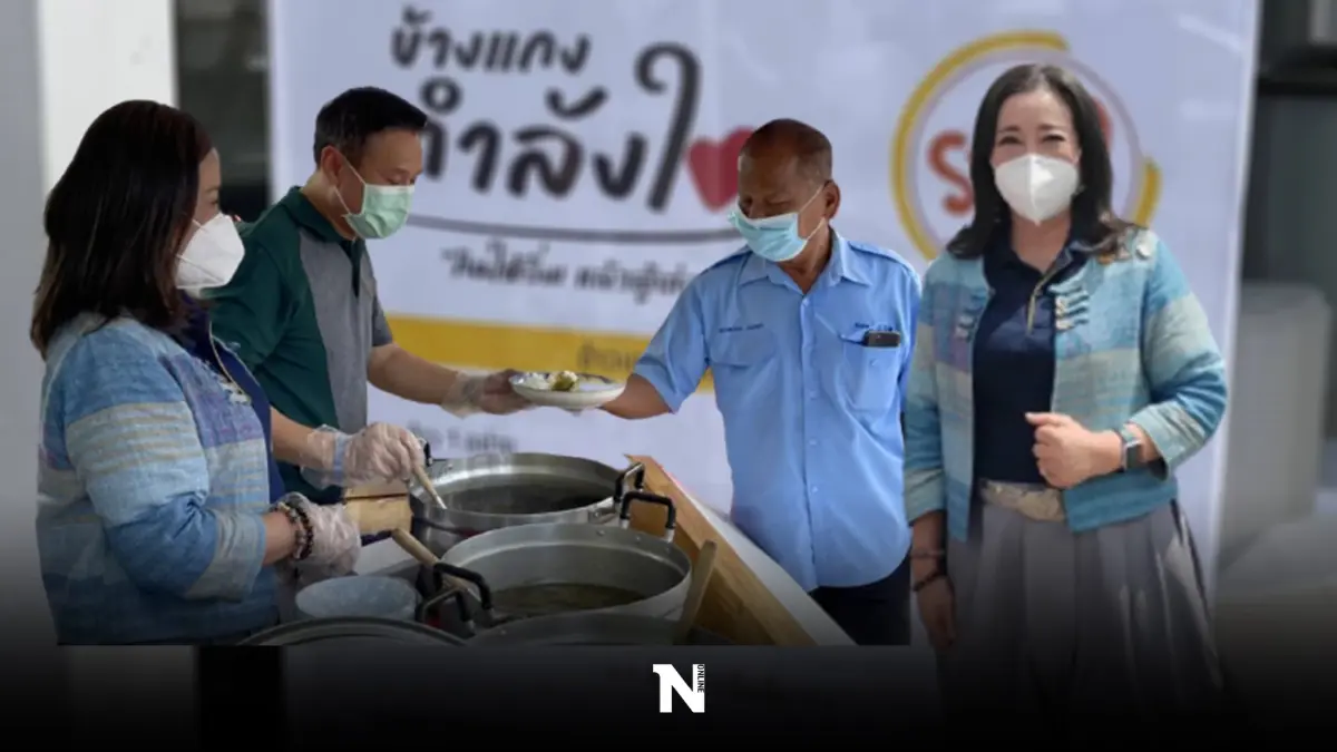สุดปัง อิ่ม อร่อยเพียง 25 บาท “ร้านข้าวแกงกำลังใจ” ในปั๊ม PT