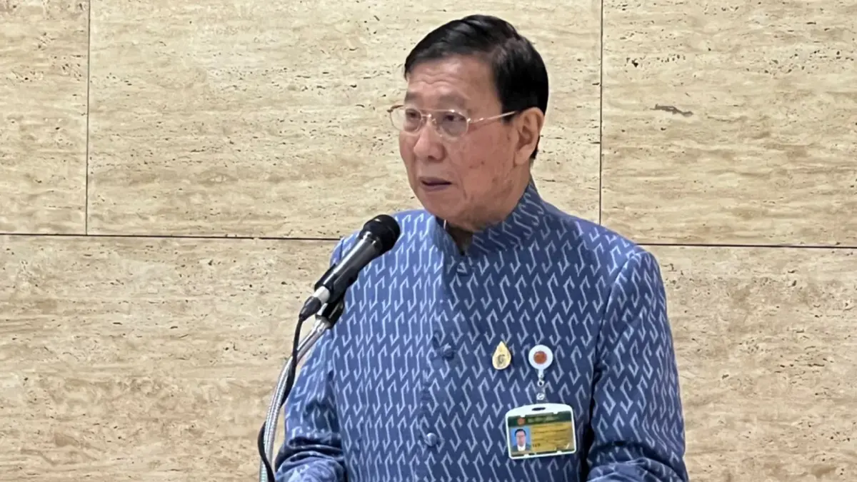 “พรเพชร” สาบานขอให้ชีวิตวิบัติหากรับคำสั่งใครทำ กม.เลือกตั้งแท้ง