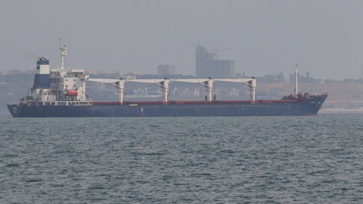 เรือขนส่งธัญพืชลำแรกออกจากท่าเรือยูเครนแล้ว