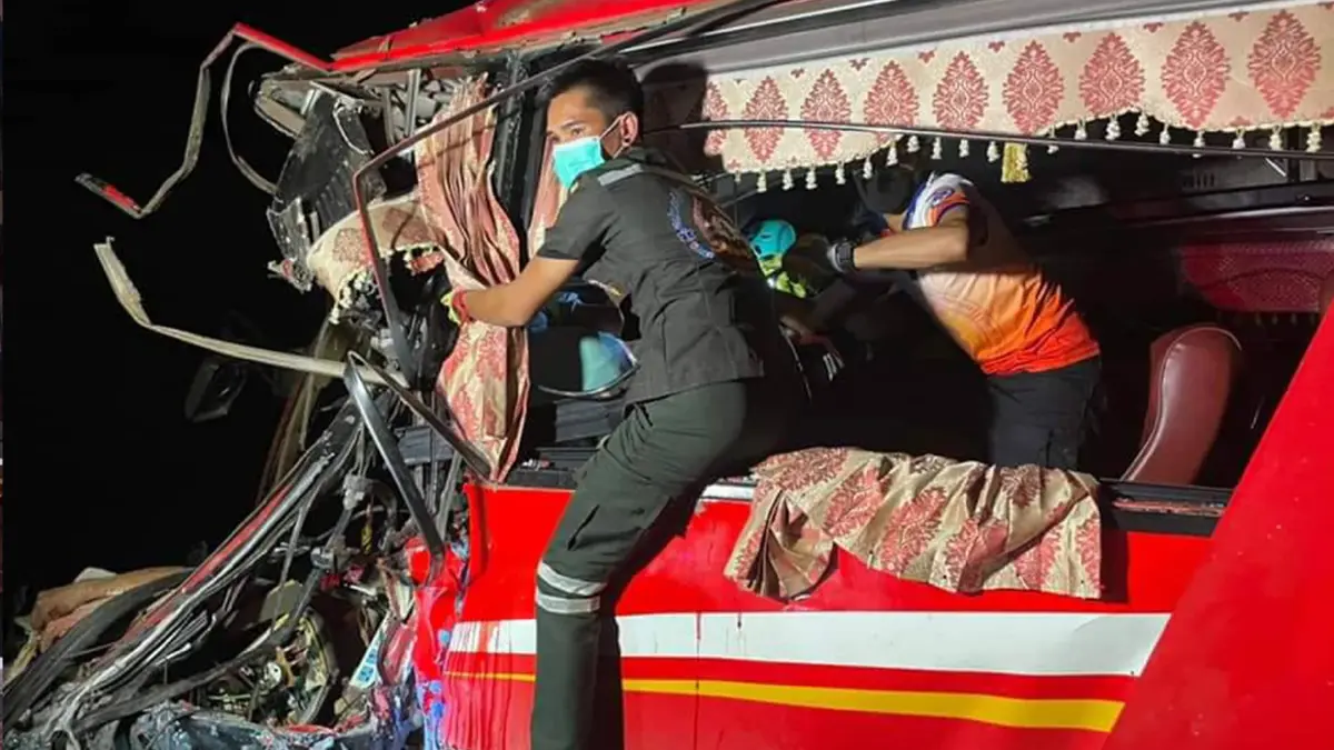 ผู้ว่าขอนแก่นเตรียมช่วยเหลือทัวร์ผู้สูงอายุประสบอุบัติเหตุที่ลาว