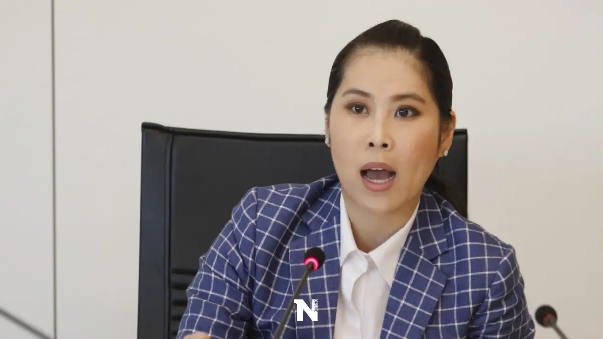 "ธณิกานต์"รับพลาดโดยประมาทปัดเสียบบัตรแทนกัน "ธณิกานต์"รับพลาดโดยประมาทปัดเสียบบัตรแทนกัน
