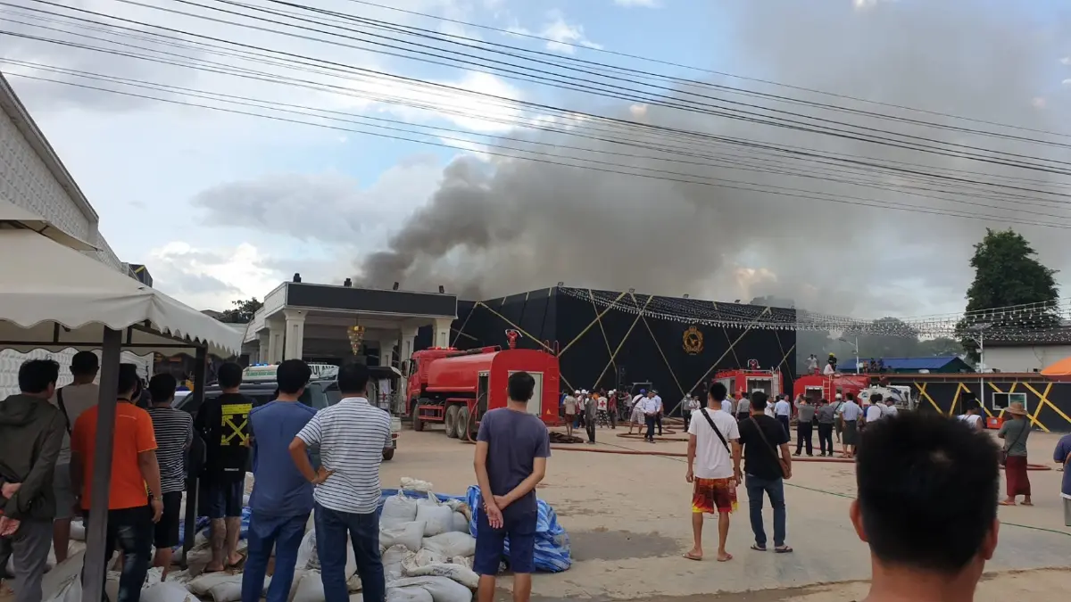 หวิดซ้ำรอย Mountain B ไฟไหม้ผับดังท่าขี้เหล็ก เสียหายยับ (มีคลิป)