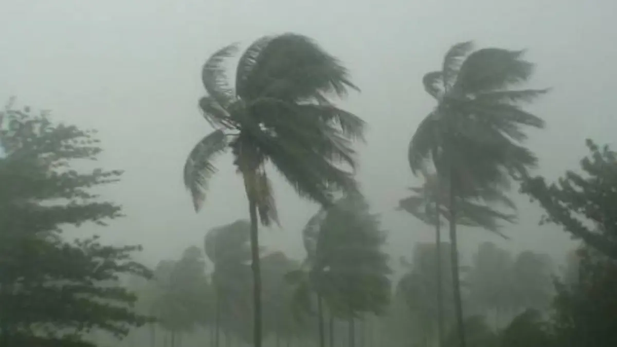 สภาพอากาศวันนี้ ทั่วทุกภาคยังคงมีฝนชุก อีสานหนักบางแห่ง สภาพอากาศวันนี้ ทั่วทุกภาคยังคงมีฝนชุก อีสานหนักบางแห่ง