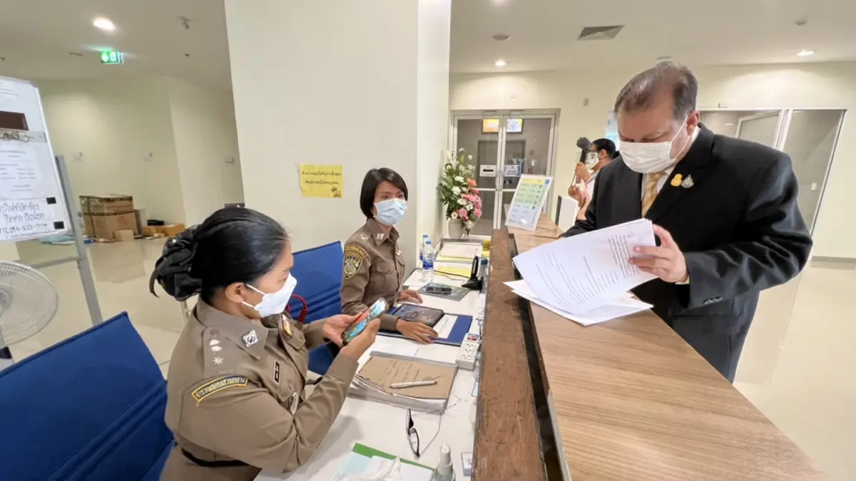 'สนธิญา' ร้อง "ตร.สอบสวนกลาง" เอาผิดมือโพสต์หมิ่นเบื้องสูง