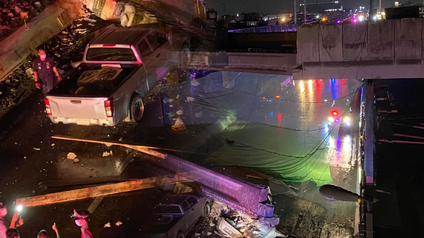 สรุปเหตุการณ์ “คานปูนร่วงทับรถ” ถ.พระราม 2 เสียชีวิตแล้ว 2 ราย สรุปเหตุการณ์ “คานปูนร่วงทับรถ” ถ.พระราม 2 เสียชีวิตแล้ว 2 ราย