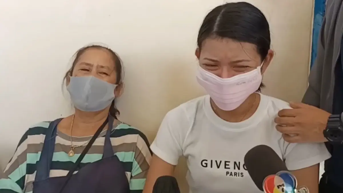 แม่ - ยาย "น้องโชค" ร่ำไห้สูญเสียบุตรหลาน เผยมีลางก่อนเกิดเหตุสลดที่ รร. แม่ - ยาย "น้องโชค" ร่ำไห้สูญเสียบุตรหลาน เผยมีลางก่อนเกิดเหตุสลดที่ รร.