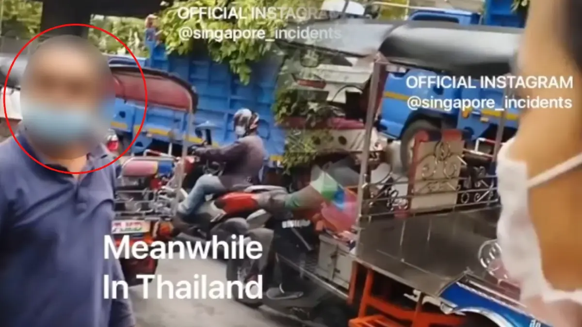 ฉาว “ตุ๊กตุ๊กไทย” ดังไกล “สิงค์โปร์” เปิดศึกด่ากราดนทท.กลางถนน (มีคลิป) ฉาว “ตุ๊กตุ๊กไทย” ดังไกล “สิงค์โปร์” เปิดศึกด่ากราดนทท.กลางถนน (มีคลิป)