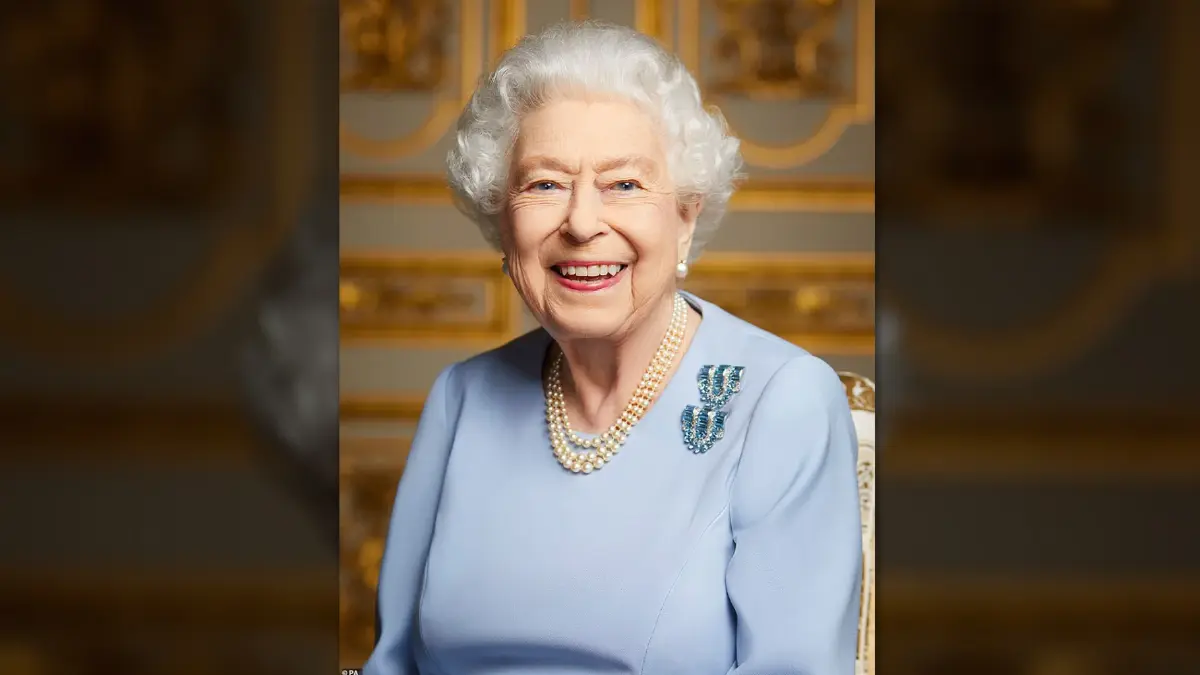 ราชวงศ์อังกฤษเผยพระบรมฉายาลักษณ์ "ควีนเอลิซาเบธ" ล่าสุด