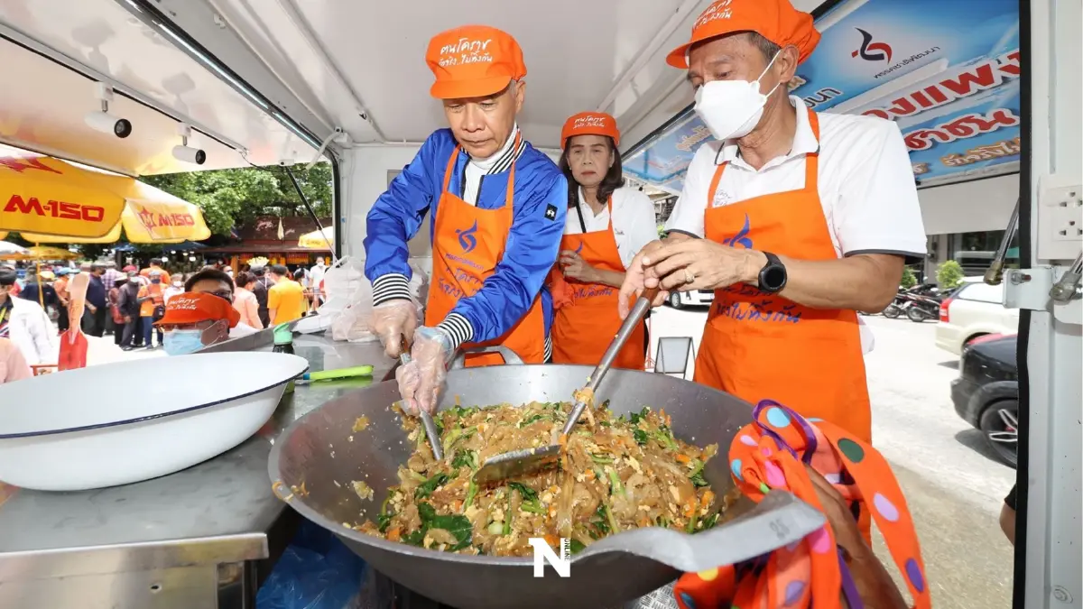 “สุวัจน์” Kick off Food Truck สู้ของแพง ช่วยชาวโคราช “สุวัจน์” Kick off Food Truck สู้ของแพง ช่วยชาวโคราช