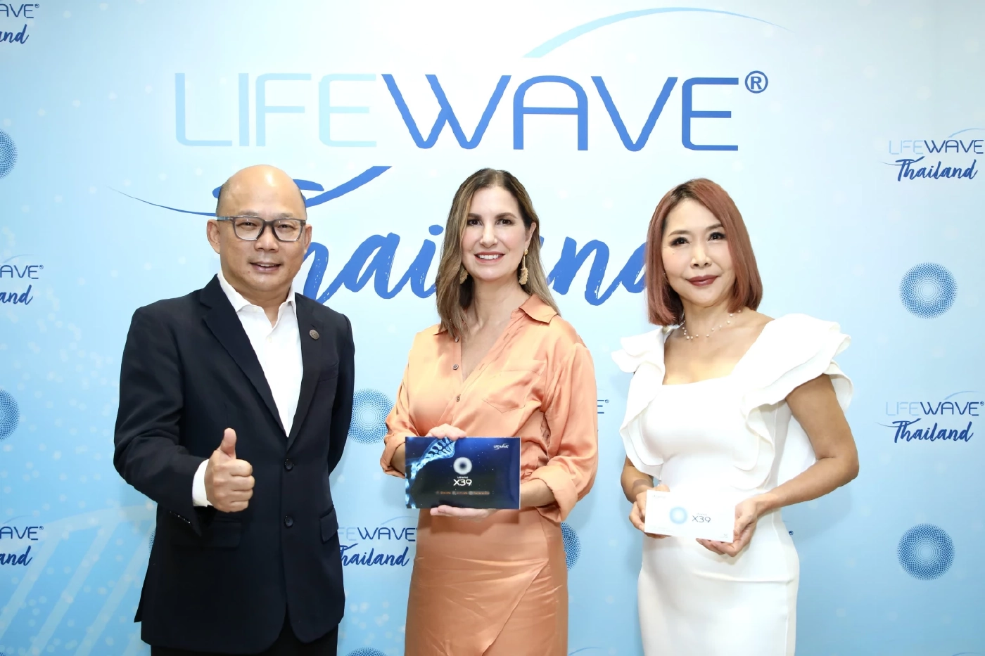 เปิดตัว "ไลฟ์เวฟ X39" แผ่นกดจุด บำบัดด้วยแสง