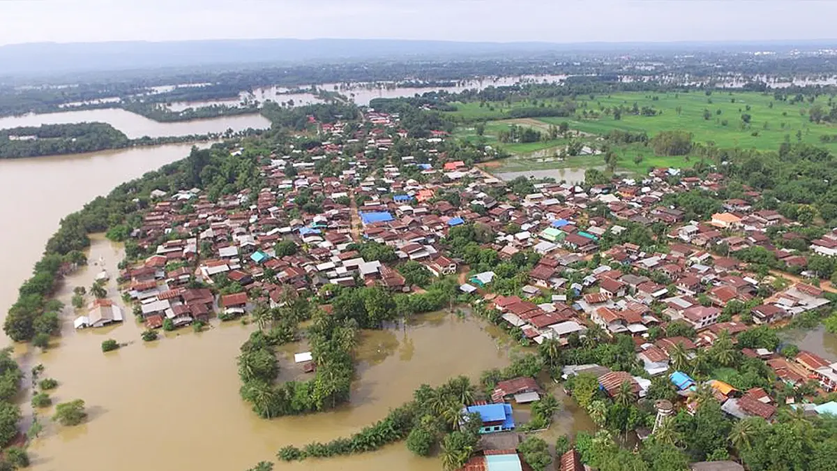 อุบลราชธานียังอ่วม ทำบรรดาร้านค้า 'ซบเซา' อุบลราชธานียังอ่วม ทำบรรดาร้านค้า 'ซบเซา'