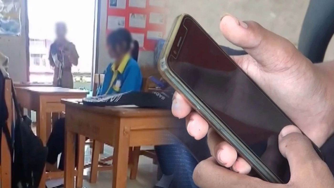 “ผปค.” โวย “ผอ.” ฉกมือถือลูก แฉวีรกรรมซ้ำ ยึดของไม่คืน ตีเด็กเลือดซึม