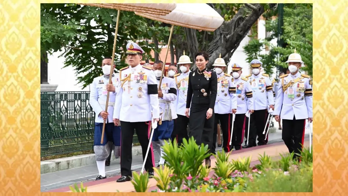 ในหลวง-พระราชินี เสด็จฯ พระราชทานน้ำหลวงอาบศพ ม.จ.มงคลเฉลิม ยุคล