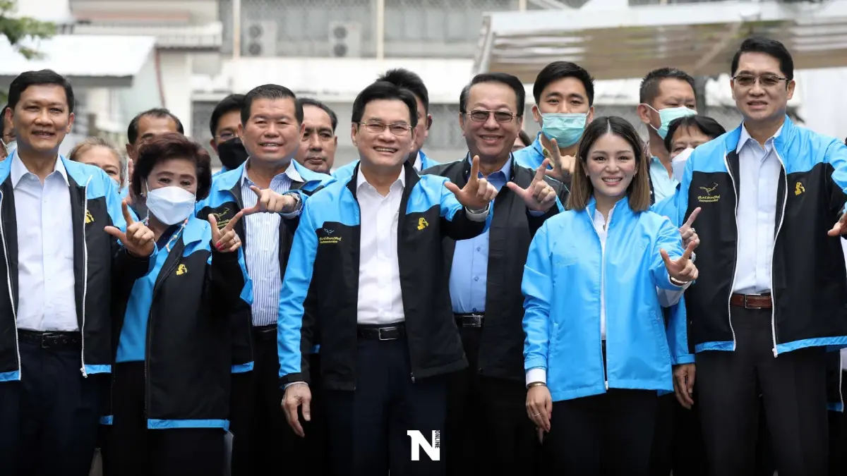 เปิดตัว"มาดามเดียร์"สวมเสื้อสังกัดพรรคปชป. ประกาศลั่นพร้อมนำพรรคคว้าชัย เปิดตัว"มาดามเดียร์"สวมเสื้อสังกัดพรรคปชป. ประกาศลั่นพร้อมนำพรรคคว้าชัย