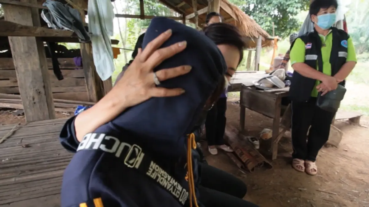 หดหู่ เด็กสาวถูกพ่อเลี้ยงทาสยาบ้า ข่มขืนมาราธอน 8 ปี ซ้ำแม่ยังร่วมรู้เห็น