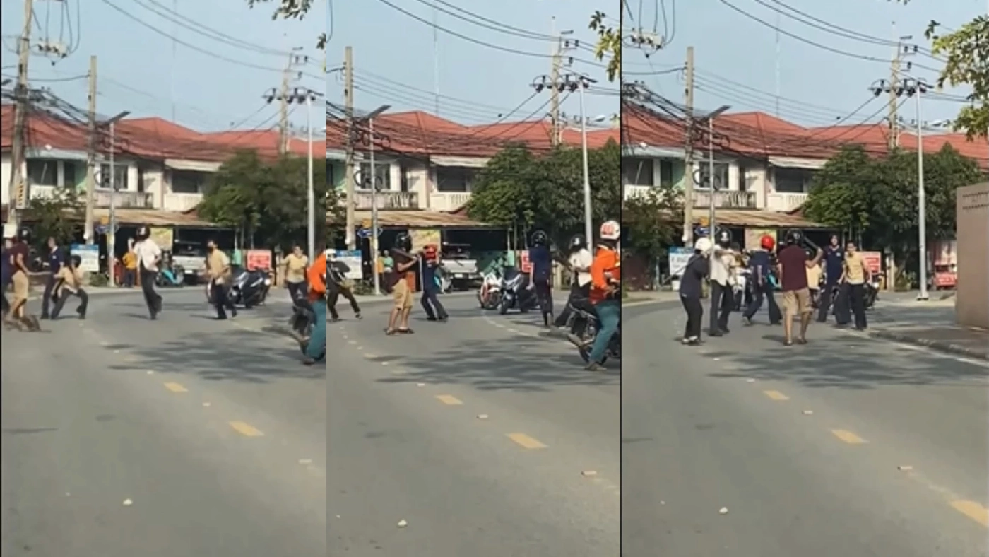 อีกแล้ว เด็กศึกอาชีวะยกพวกไล่ฟันกันกลางถนน เจ็บสาหัส 2 ราย (มีคลิป)