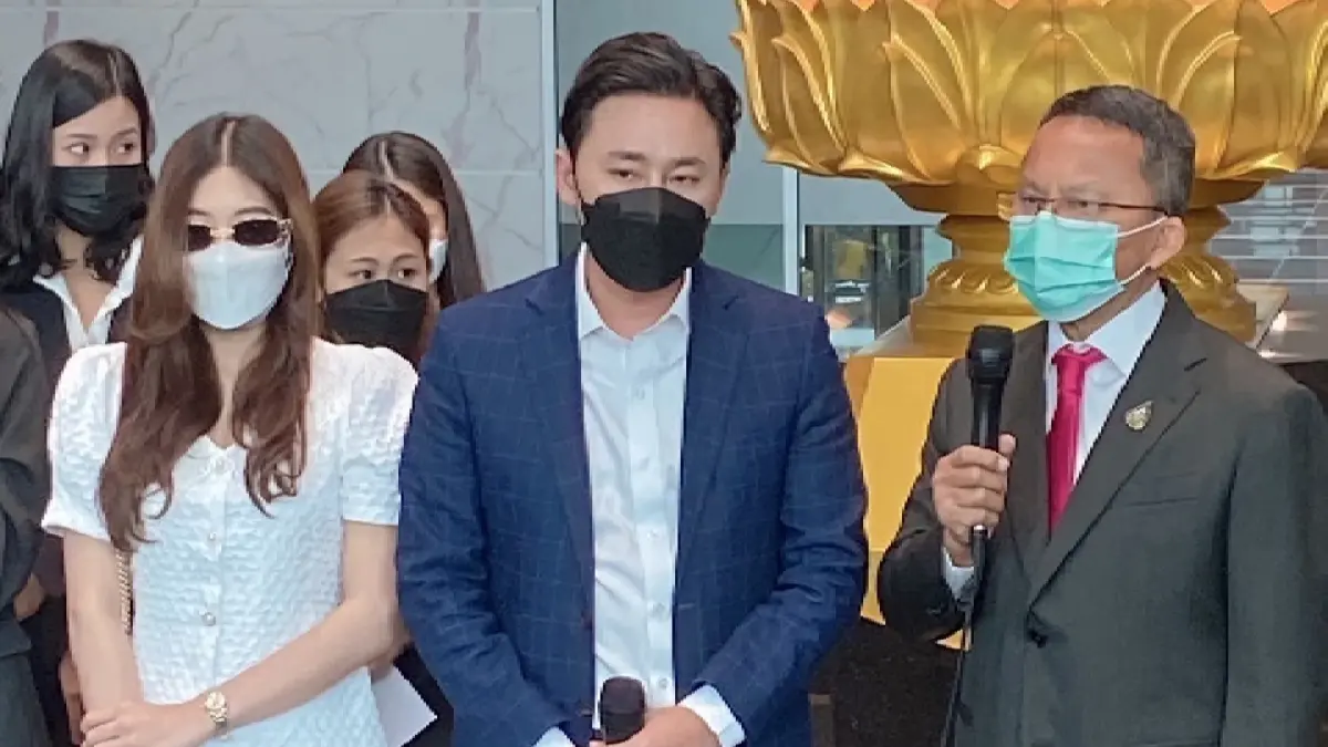 “ทนายตั้ม”  พาเหยื่อพบ “รมว.ยุติธรรม” จี้เพิ่มโทษคดีล่วงละเมิดทางเพศ