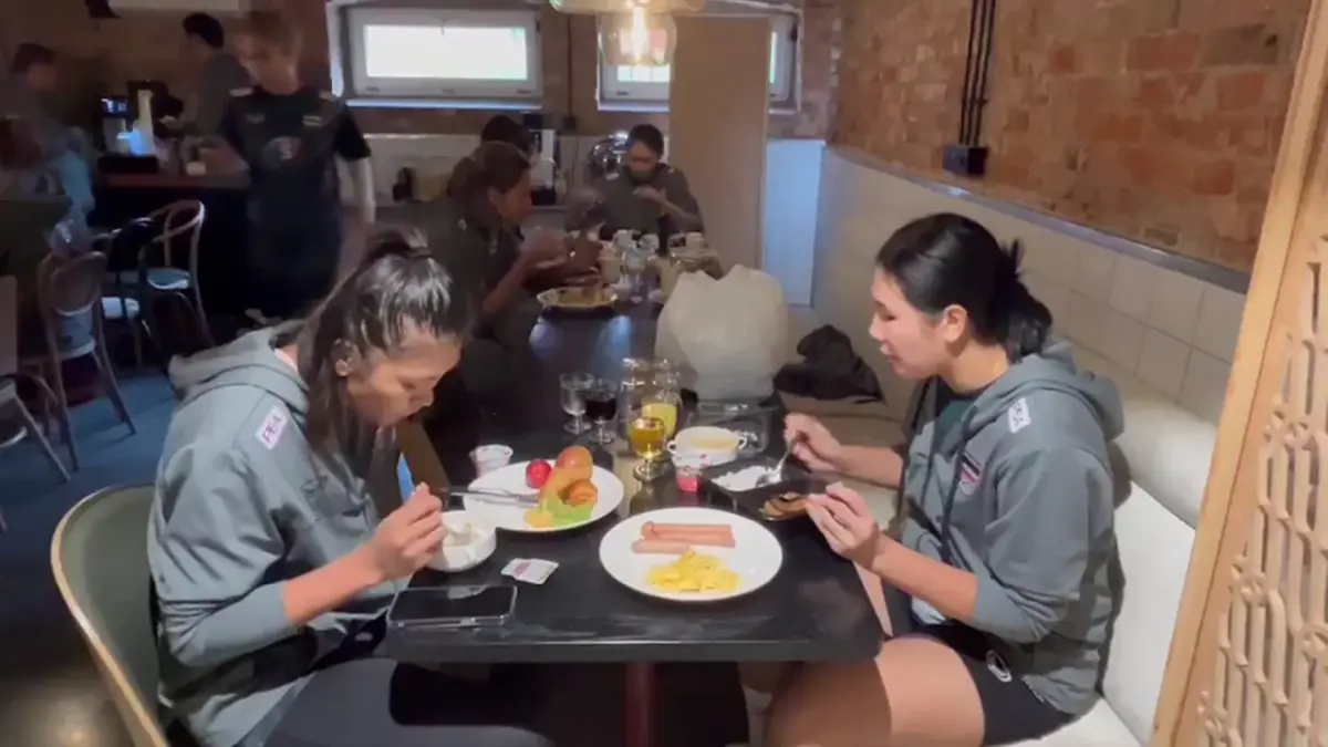 สถานทูต-คนไทยในโปแลนด์ ร่วมส่งอาหารเลี้ยง "วอลเลย์บอลสาวไทย" สถานทูต-คนไทยในโปแลนด์ ร่วมส่งอาหารเลี้ยง "วอลเลย์บอลสาวไทย"