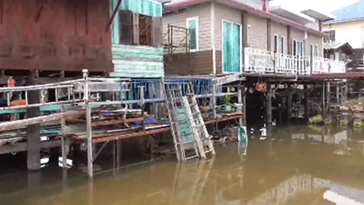 “วิเศษชัยชาญ” อ่วม น้ำล้นตลิ่ง หลากท่วม 400 หลังคาเรือน เป็นครั้งที่ 2