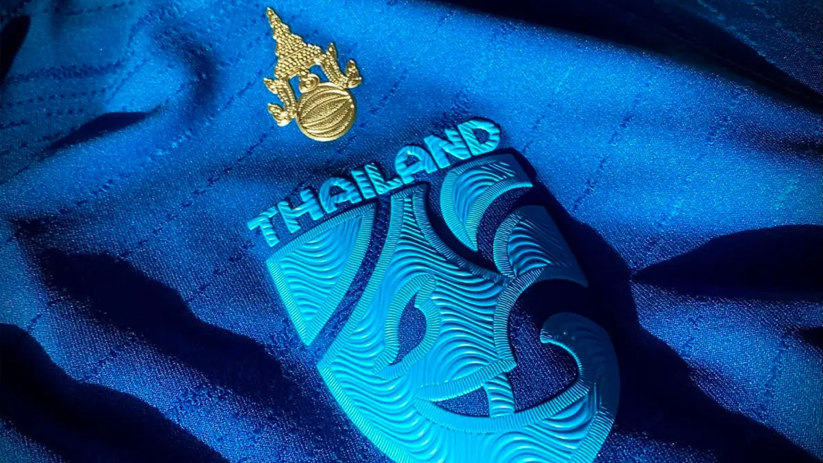 ชมสดคิงส์คัพ "ไทย" ปะทะ "มาเลเซีย" พร้อมเช็กรายชื่อ 11 ตัวจริง ชมสดคิงส์คัพ "ไทย" ปะทะ "มาเลเซีย" พร้อมเช็กรายชื่อ 11 ตัวจริง