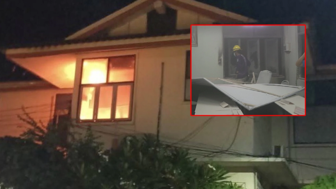 ไฟไหม้ “ห้องประชุมกกต.” กำแพงเพชร จนท.เร่งควบคุมเพลิง หวิดวอดทั้งหลัง ไฟไหม้ “ห้องประชุมกกต.” กำแพงเพชร จนท.เร่งควบคุมเพลิง หวิดวอดทั้งหลัง