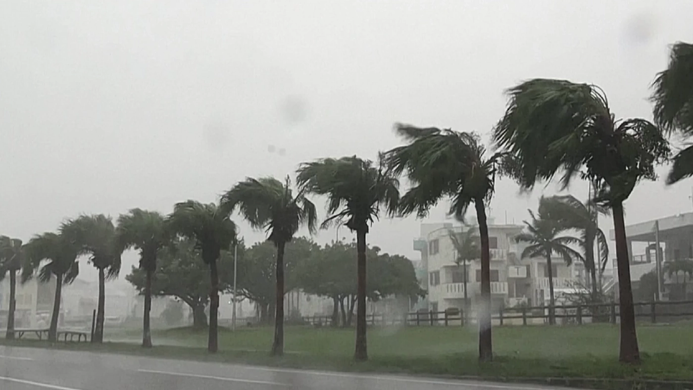 พายุไต้ฝุ่น “หมุ่ยฟ้า” ส่งผลฝนตกหนักบนเกาะในภาคใต้ญี่ปุ่น พายุไต้ฝุ่น “หมุ่ยฟ้า” ส่งผลฝนตกหนักบนเกาะในภาคใต้ญี่ปุ่น