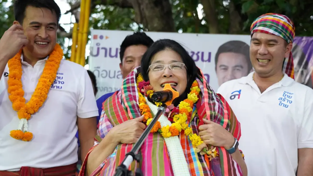 "หญิงหน่อย" อ้อนชาวร้อยเอ็ด ขอเป็นพรรคของคนอีสาน ลั่นทำภารกิจ 3 ปี ให้หายจน