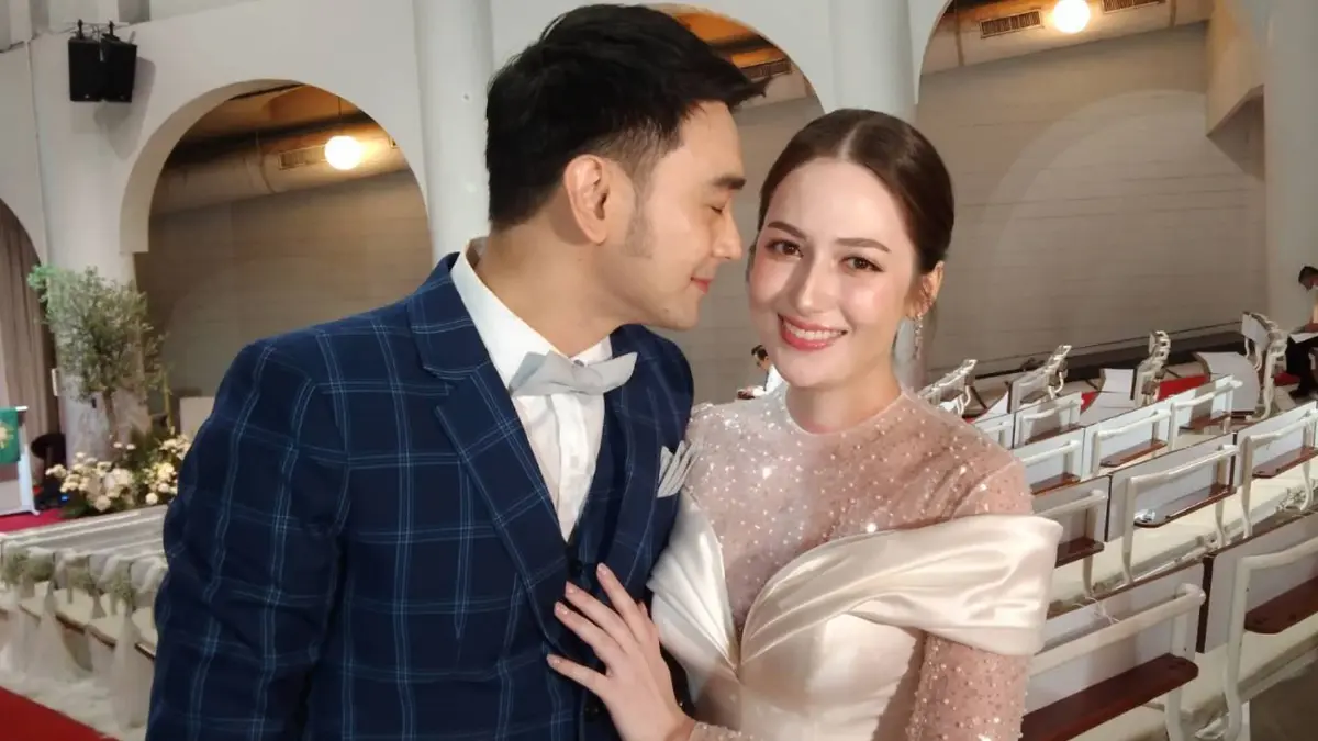 ‘เต๊ะ ศตวรรษ’ ควงแฟนสาว ‘แพรวไพลิน’ แต่งงาน มั่นใจน้ำยายังดีอยู่