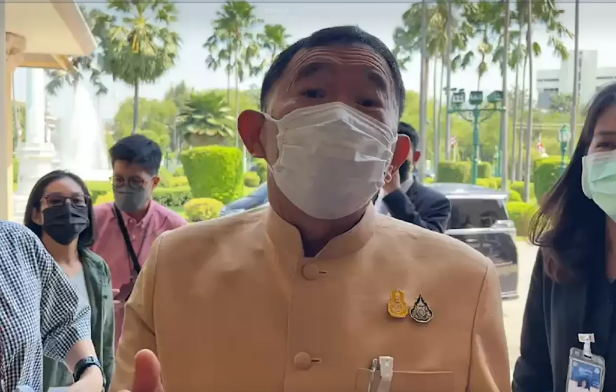 "วีรศักดิ์" โต้ข่าวลือย้ายซบเพื่อไทย ยันอยู่ภูมิใจไทย "วีรศักดิ์" โต้ข่าวลือย้ายซบเพื่อไทย ยันอยู่ภูมิใจไทย