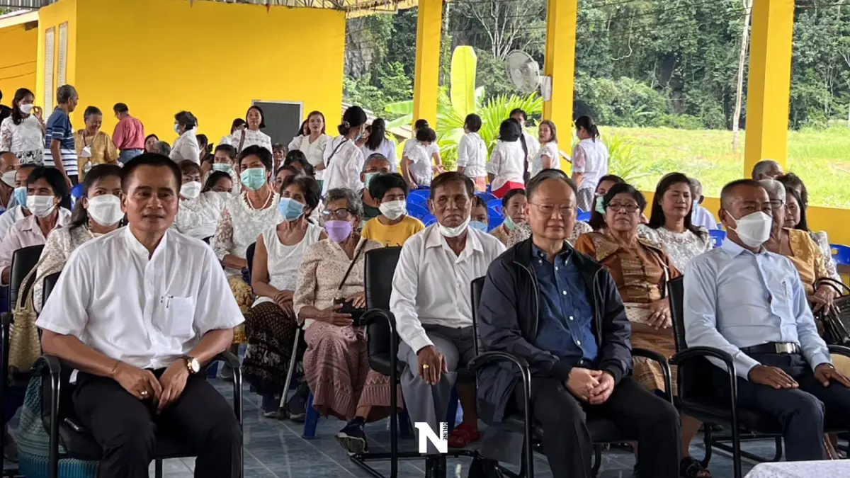 "สนธิรัตน์"เป็นประธานทอดผ้าป่าถวายที่ดินสำนักสงฆ์กระตุ้นท่องเที่ยว