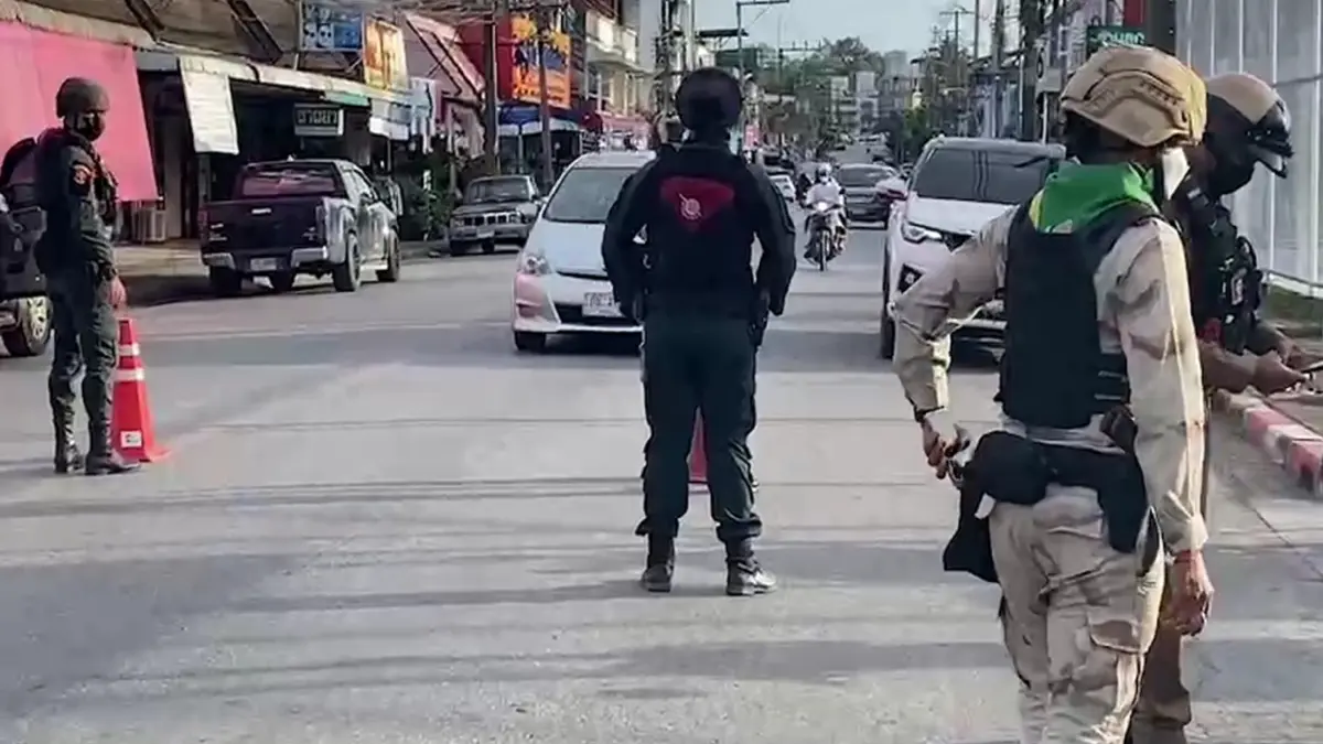 ยะลา คุมเข้ม ครบรอบ 18 ปี เหตุสลายชุมนุมที่ตากใบ หวั่นก่อเหตุสร้างสถานการณ์ ยะลา คุมเข้ม ครบรอบ 18 ปี เหตุสลายชุมนุมที่ตากใบ หวั่นก่อเหตุสร้างสถานการณ์
