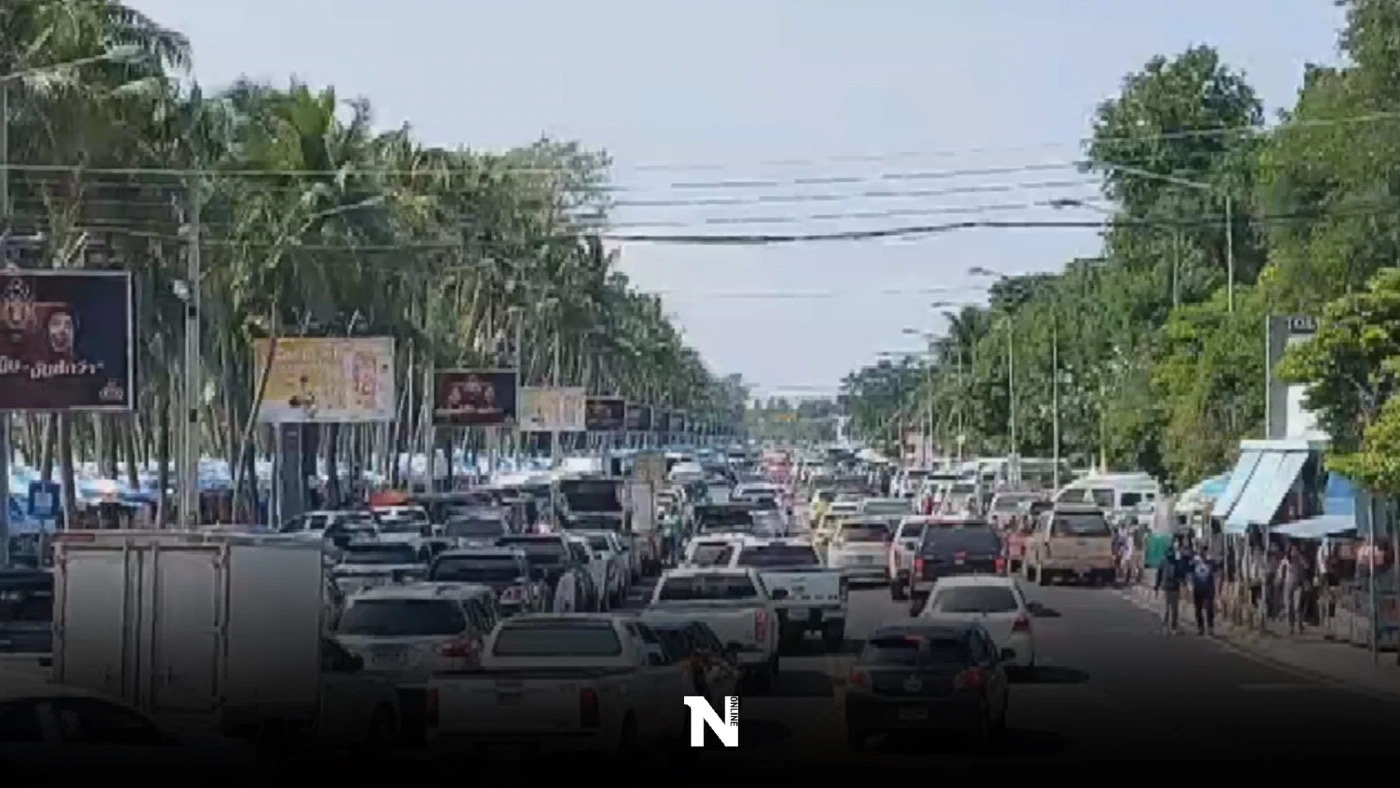 บางแสนแตก นักท่องเที่ยว แห่เล่นน้ำทะเล ช่วงวันหยุดยาว บางแสนแตก นักท่องเที่ยว แห่เล่นน้ำทะเล ช่วงวันหยุดยาว