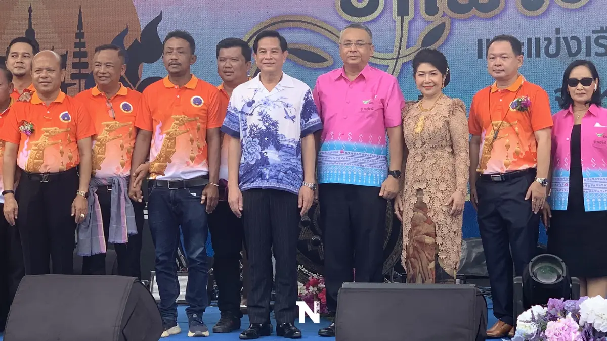 "พีระพันธุ์"ร่วมประเพณีชักพระที่สุราษฎร์ธานี ปชช.แห่ต้อนรับคึกคัก