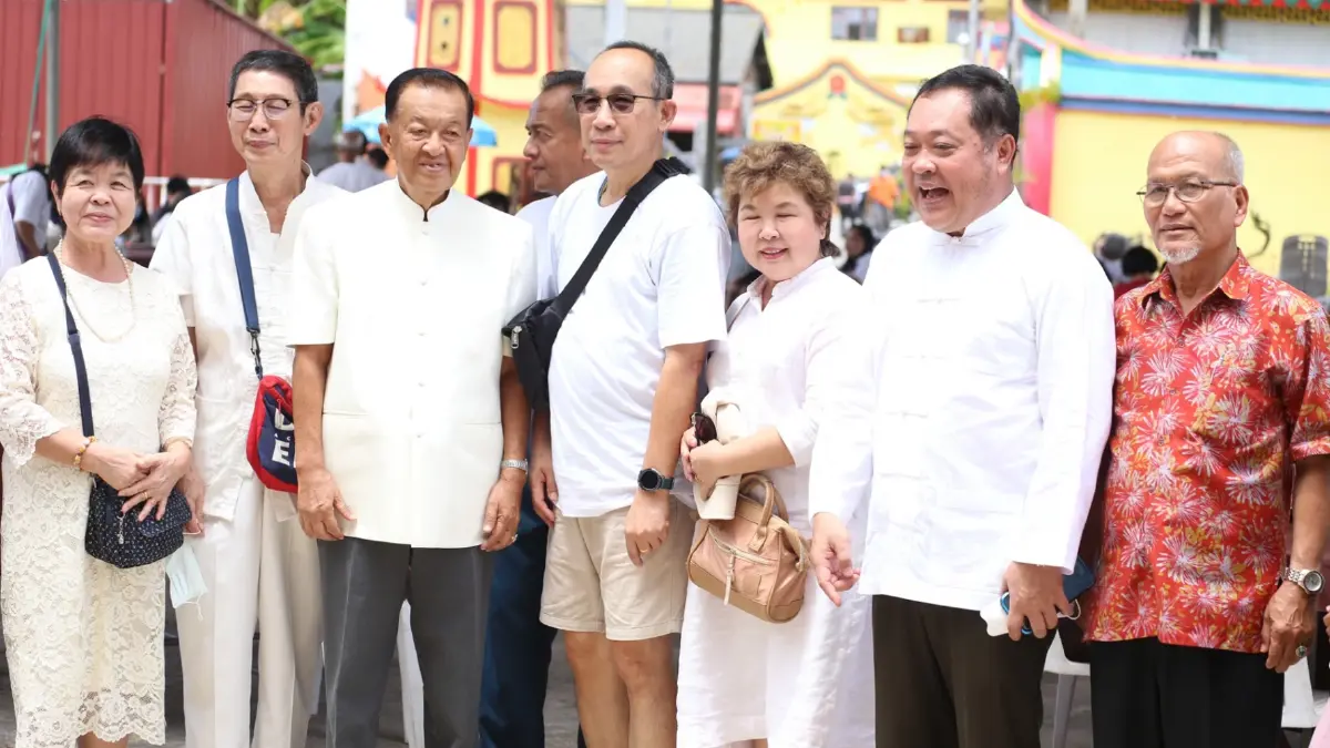 "พรรคประชาชาติ" ร่วมเทศกาลกินเจปัตตานี-ภาคประมงวอนช่วยแก้ปัญหา "พรรคประชาชาติ" ร่วมเทศกาลกินเจปัตตานี-ภาคประมงวอนช่วยแก้ปัญหา
