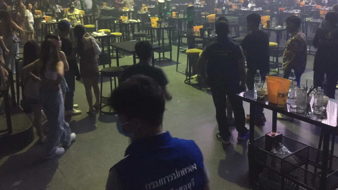 เจ้าของผับ พัทยา โวย เคลียร์ทั้งจังหวัดยันผู้ว่าฯ ไม่ไปจับร้านอื่น (มีคลิป)