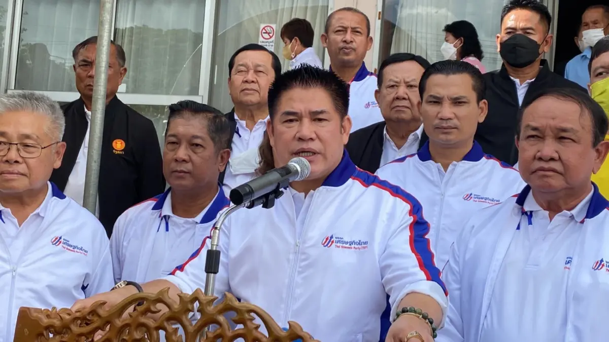 “ผู้กองธรรมนัส” สยบข่าวลือ ไม่มีดีลลับแดนไกลซบเพื่อไทย แต่อนาคตไม่แน่