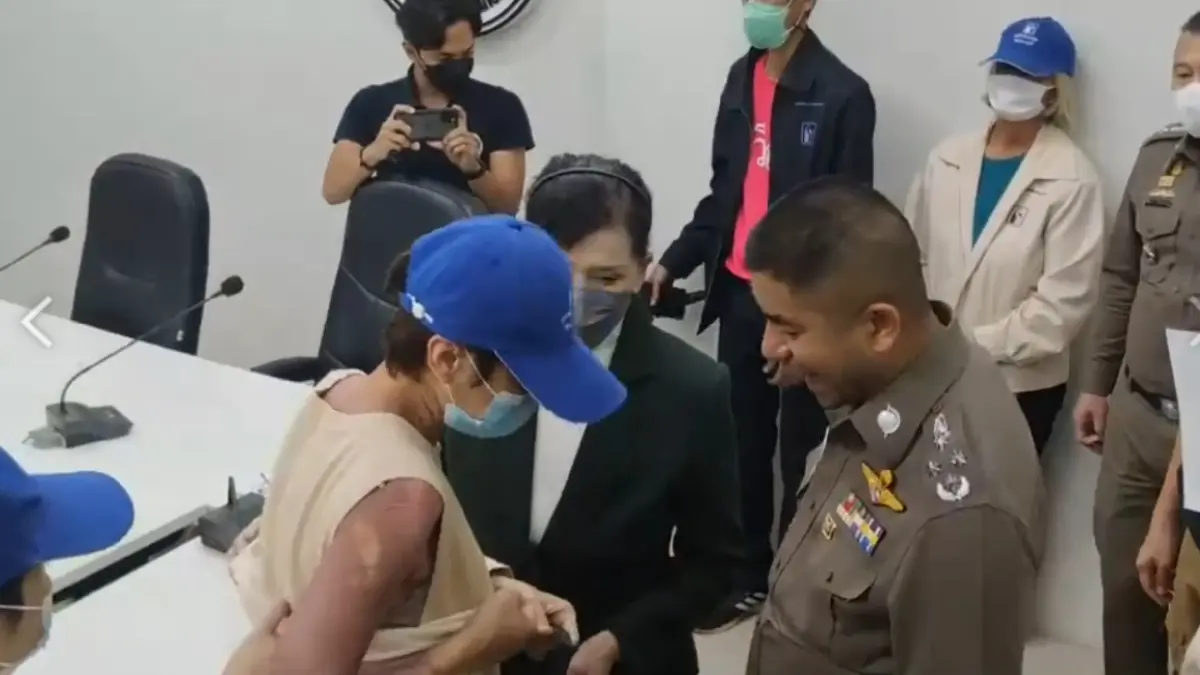 "ปวีณา" พาอดีตพยาบาลเหยื่อ "ฮารุ" ร้อง "บิ๊กโจ๊ก" ขอเอาผิดค้ามนุษย์ "ปวีณา" พาอดีตพยาบาลเหยื่อ "ฮารุ" ร้อง "บิ๊กโจ๊ก" ขอเอาผิดค้ามนุษย์