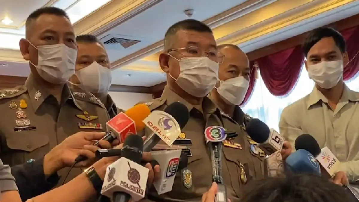 ตร.-มท. เล็งเรียกคืนอาวุธปืน จาก เจ้าหน้าที่รัฐ ที่มีพฤติกรรมไม่เหมาะสม ตร.-มท. เล็งเรียกคืนอาวุธปืน จาก เจ้าหน้าที่รัฐ ที่มีพฤติกรรมไม่เหมาะสม
