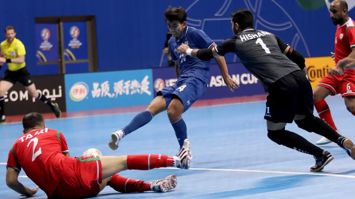 "ฟุตซอลไทย" ถล่มโอมาน 6-1 ลิ่วรอบ 8 ทีมชิงแชมป์เอเชีย "ฟุตซอลไทย" ถล่มโอมาน 6-1 ลิ่วรอบ 8 ทีมชิงแชมป์เอเชีย