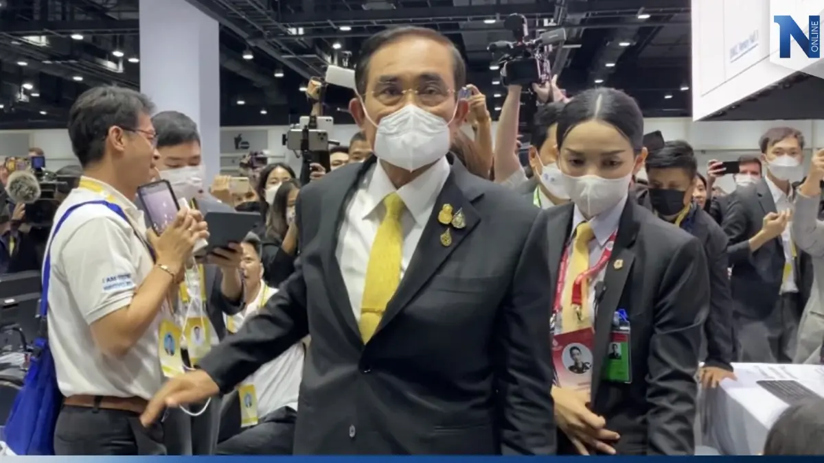 “นายกฯ” ทักทายสื่อสบายใจ ย้ำ “เอเปค” เรียบร้อยดี “นายกฯ” ทักทายสื่อสบายใจ ย้ำ “เอเปค” เรียบร้อยดี
